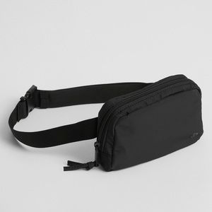 Gap • Fanny Pack